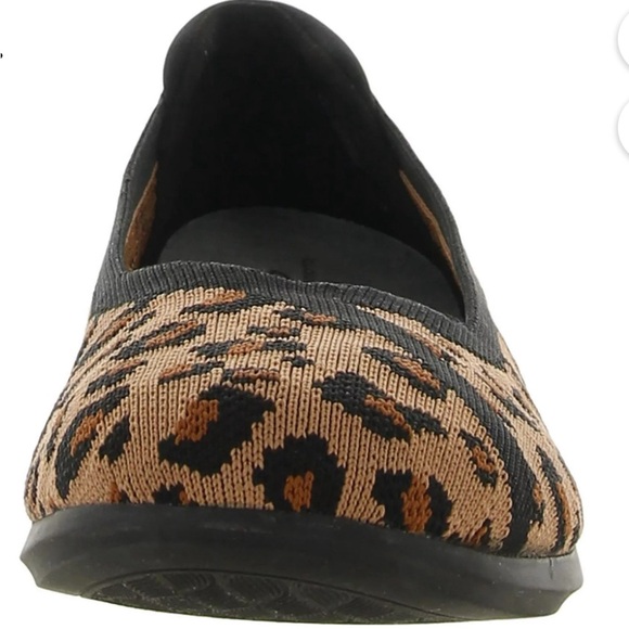 Clark’s Cloudsteppers Tan Leopard - Picture 9 of 13